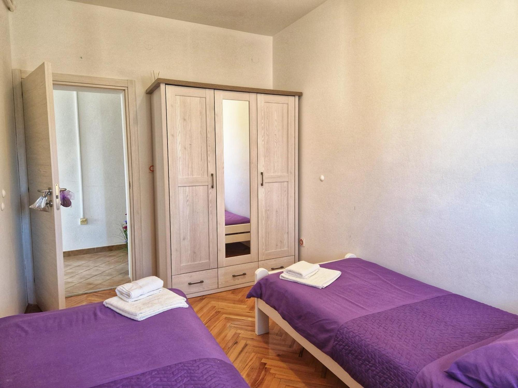 Apartman Mare-Peroj Воднян Екстериор снимка