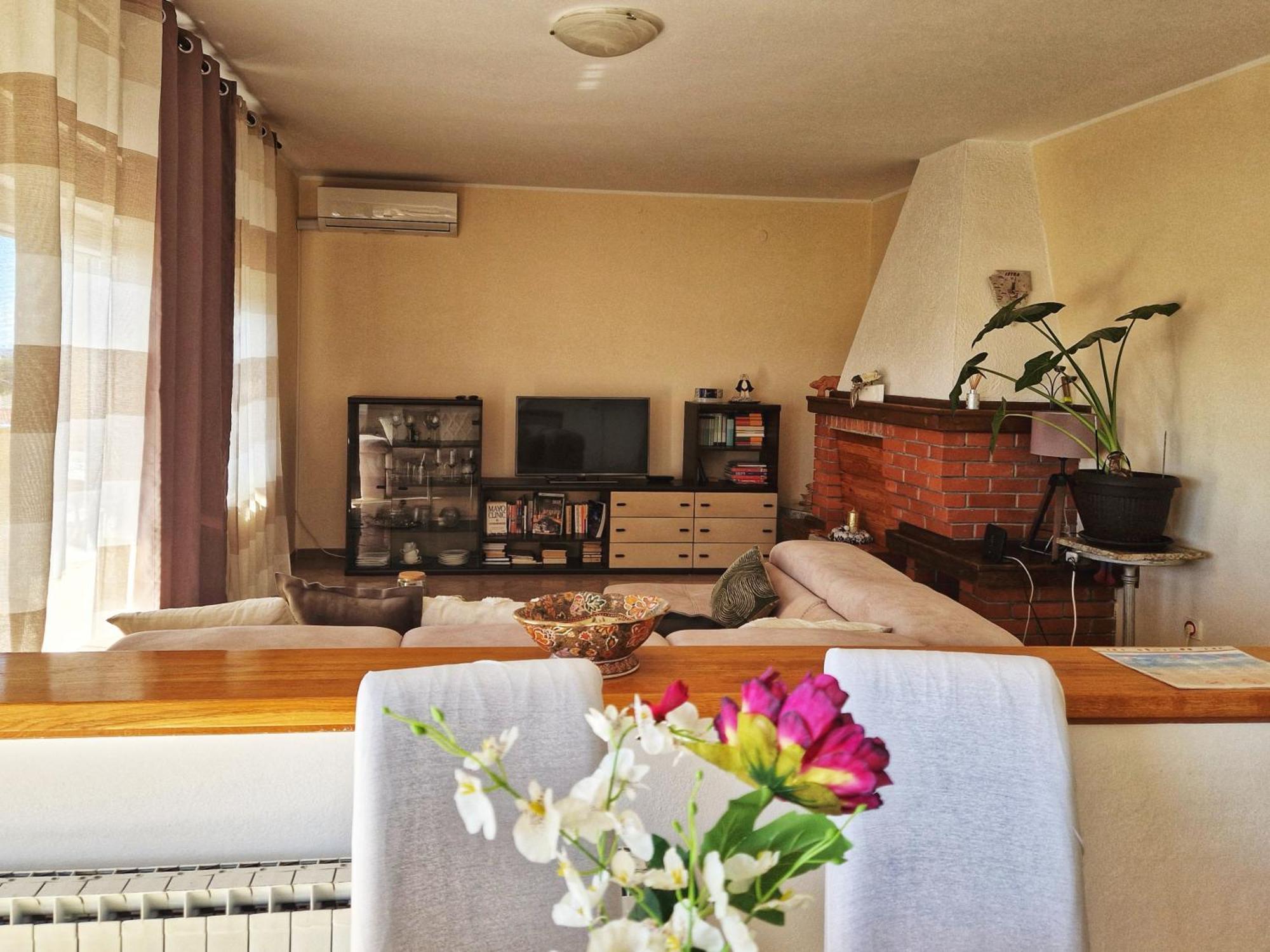 Apartman Mare-Peroj Воднян Екстериор снимка